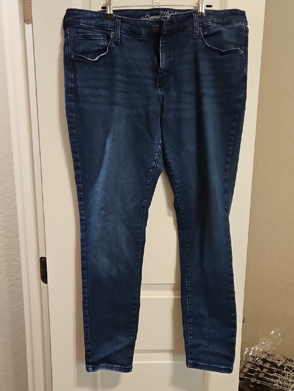 Universal Thread Dark Blue Skinny Jeans